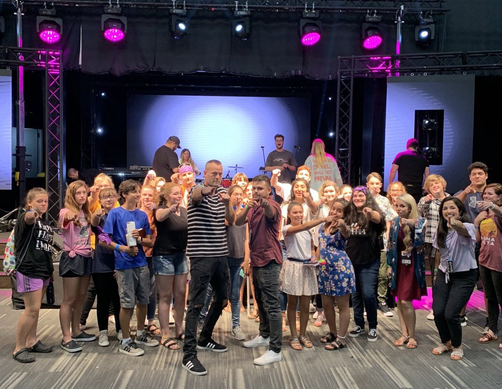 jeffgrenell's tweet photo. It is YTH groups like this all across the country who are setting the standard for the growing gracism and diversity in the church
#stumin #ythology #ChurchKids #youthofanation #TheAmericanChristianTeenager #TheNextGreatAwakening #TakeTheBox #IfJobHadTwitter #NCULife #gracism https://t.co/kggPC9Oj90
