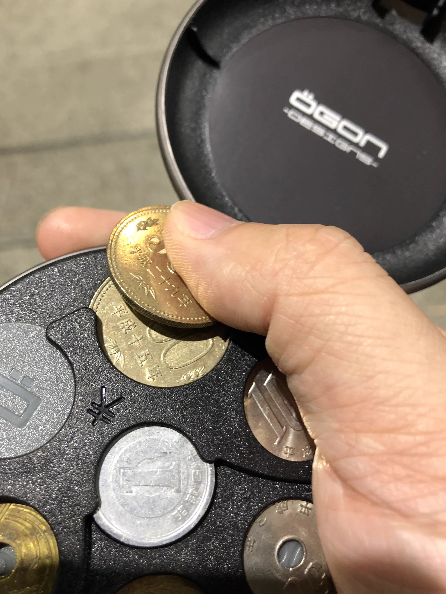 ドチャクソカッコイイ小銭入れ！！！課金タイプの変身ヒーローになれる！！