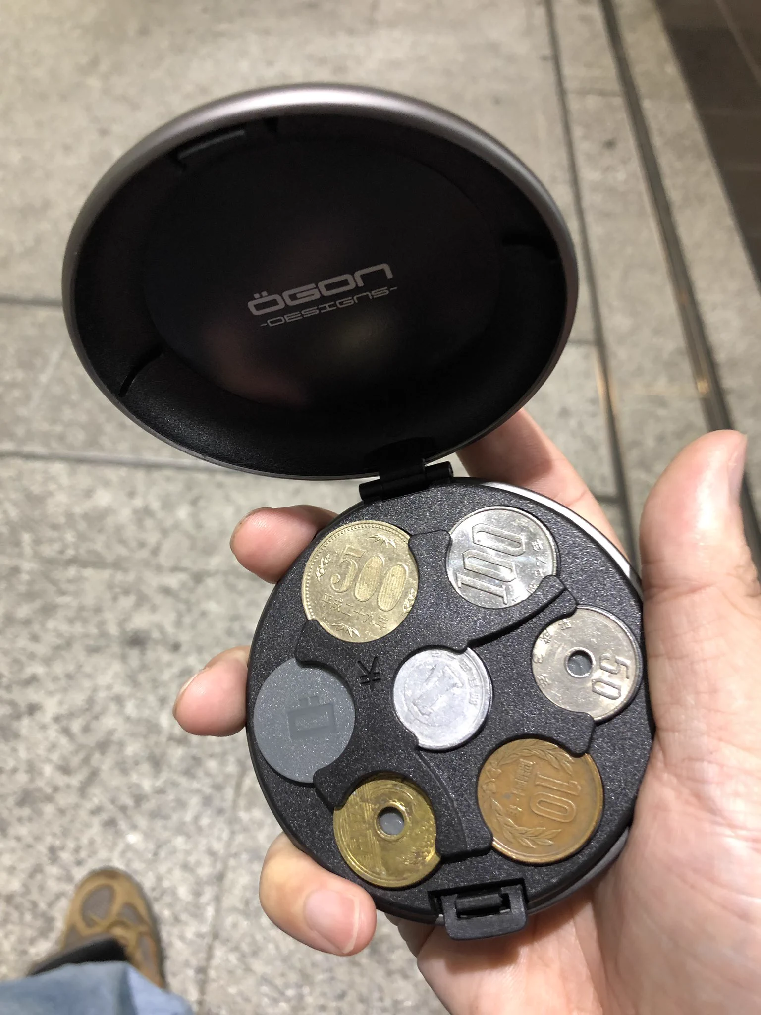 ドチャクソカッコイイ小銭入れ！！！課金タイプの変身ヒーローになれる！！