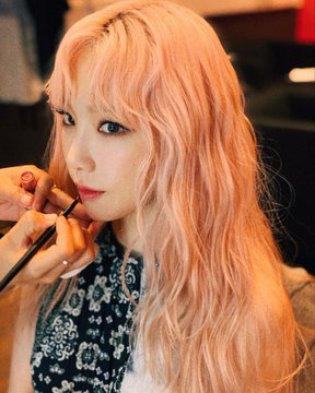 [TỔNG HỢP] Bài đăng Instagram của Taeyeon D-18YHJVAAAN2Qj?format=jpg&name=360x360