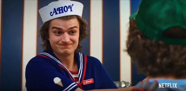 svlmonskinrolls's tweet image. steve s1 vs steve s3
#StrangerThings #StrangerThings3