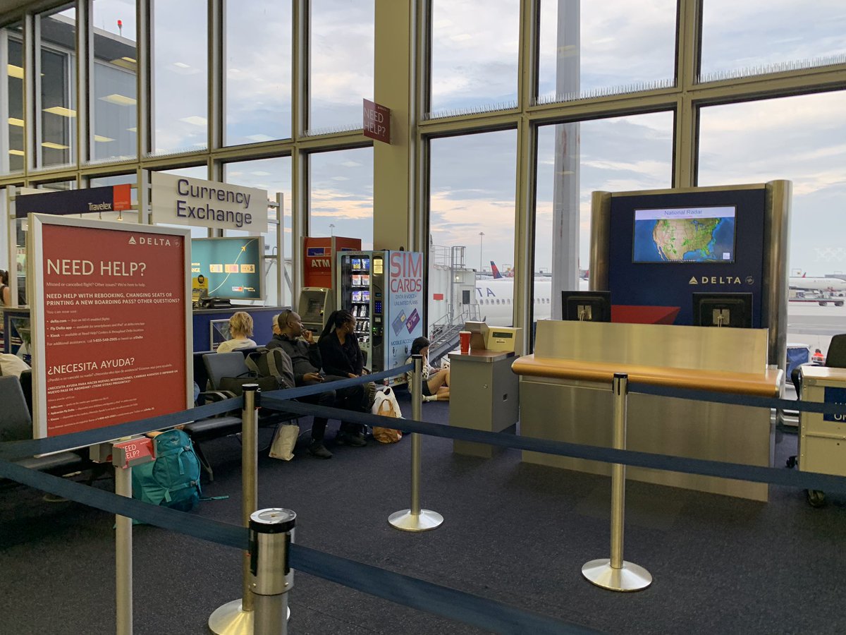 T_funi's tweet photo. @Delta weather is not within your control but customer service is. Maybe put someone at the help desk when all your flights are F’d https://t.co/XnhD2VbG8h