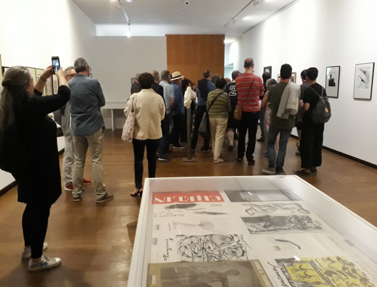 urxencia's tweet photo. Visita guiada polo comisario #XurxoTaxes durante a clausura da expo Nos dominios da urxencia. Agradecemos a súa presencia a todas as persoas que nos acompañaron en @FundLuisSeoane #artecontemporánea #Sisga #ACarón #Galga #NovosFotógrafosCoruñeses #NFC #Gruporzán #Lume #OPatacón https://t.co/kQNi99S2Pq
