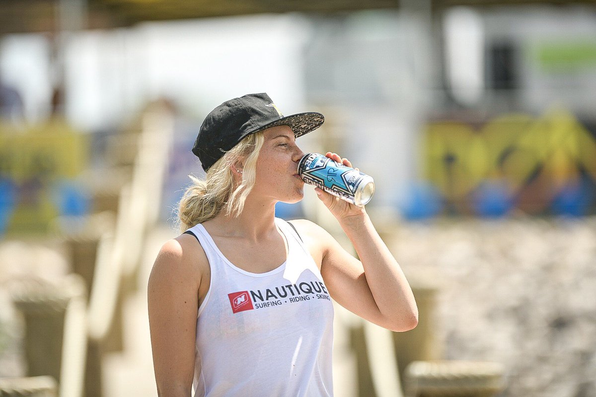TheWWA's tweet photo. That @rockstarenergy victory fuel 💥🏆 Huge congrats to #Rockstar athlete Zahra Kell on not only taking home the win at the @malibuboats #FactoryPro, but on taking home the highest amount of prize money by a female wakeboarder! #RockstarWake #WhereWakeTakesYou
📸: @rodrigosnaps https://t.co/kSmvqTHTG3