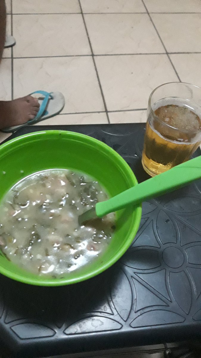 DaVjt's tweet photo. Meu tio deixo fortão Pprt  💪🥃🤗 https://t.co/A540beLpRF