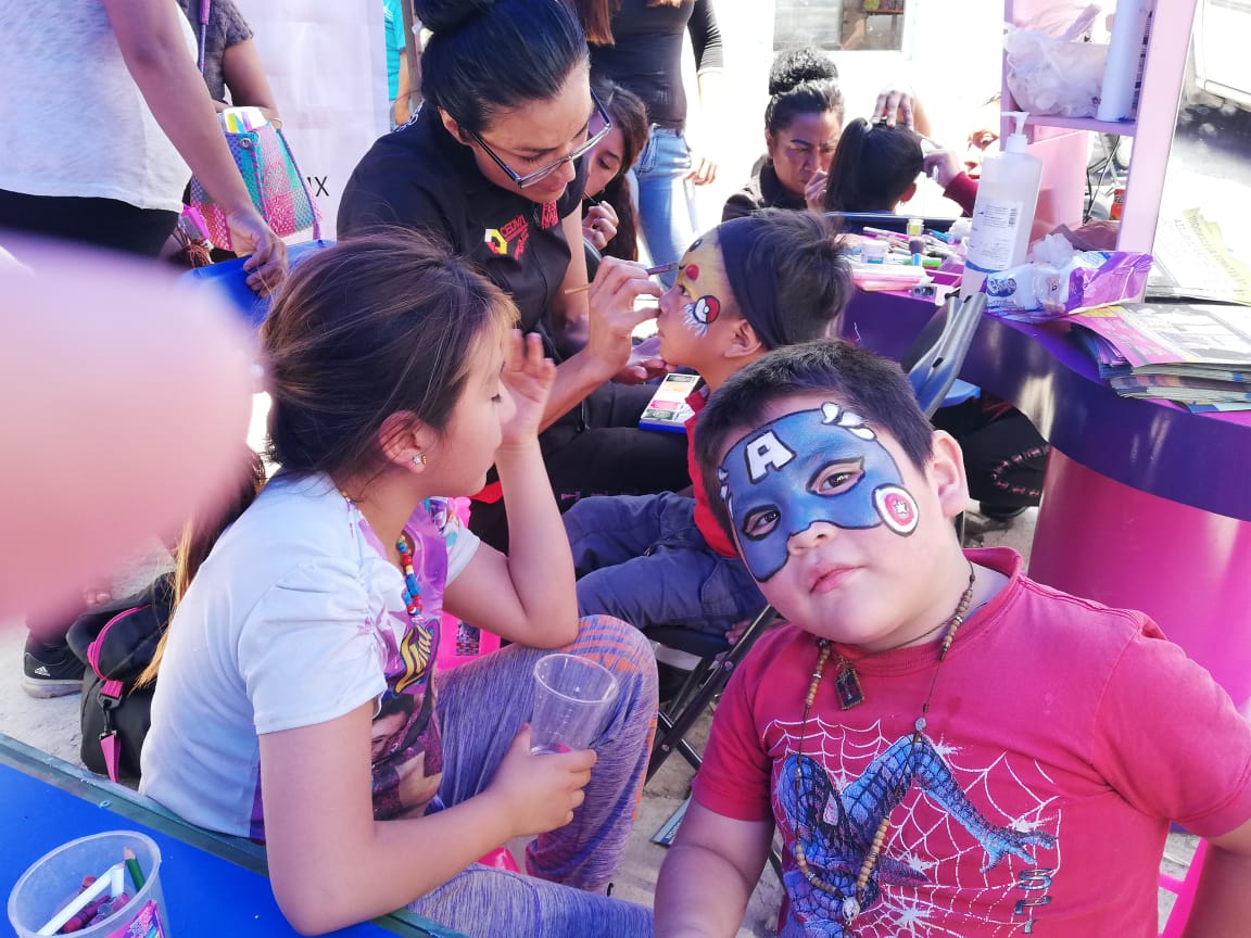 EdgarOlveraMX's tweet photo. Llevamos servicios médicos asistenciales a nuestros vecinos de la colonia Ferrocarril de Acámbaro, gracias a todos por su asistencia, seguiremos trabajando por nuestro #Dtto29 #EdoMex #GPPAN #Naucalpan. https://t.co/XsjHo8kNpE