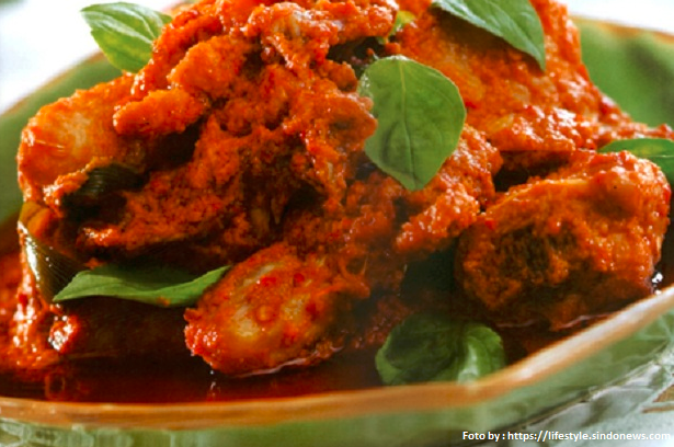 myXLCare's tweet photo. Akhir pekan bingung mau masak apa? Masak ayam rica rica aja. Cek resepnya di https://t.co/hczLVA03Q5 https://t.co/HIbZadp6fS
