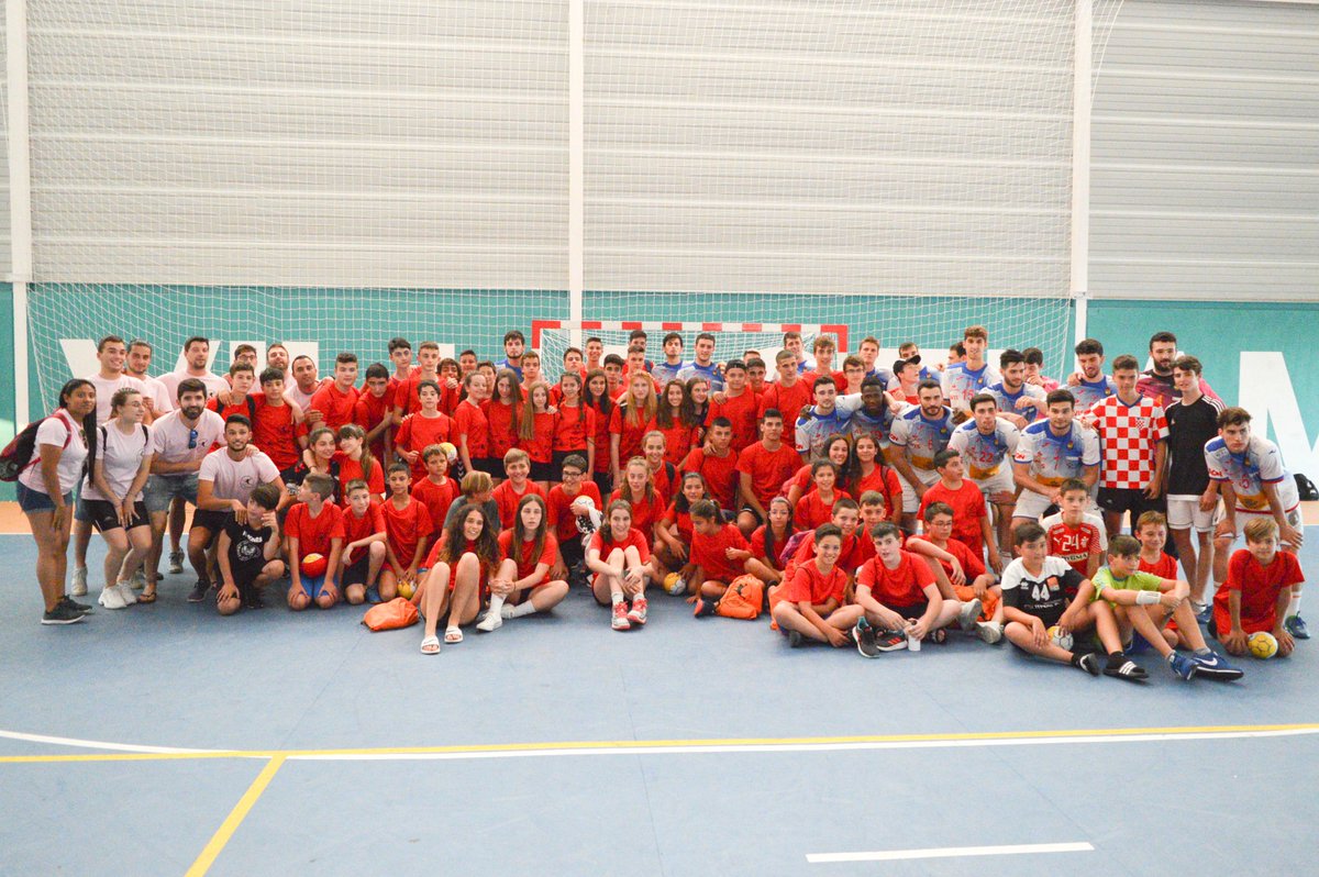 Comienza una nueva edición del campamento de balonmano en Carrizo de la ribera.