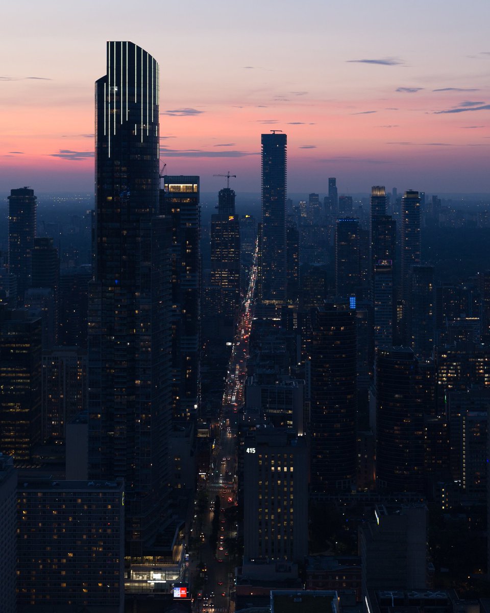 maxwhitehead6's tweet photo. MX6 exclusive for my twitter gang. Before and after of my recent post on Instagram. Toronto...you're beautiful https://t.co/flO1e1Fuq3