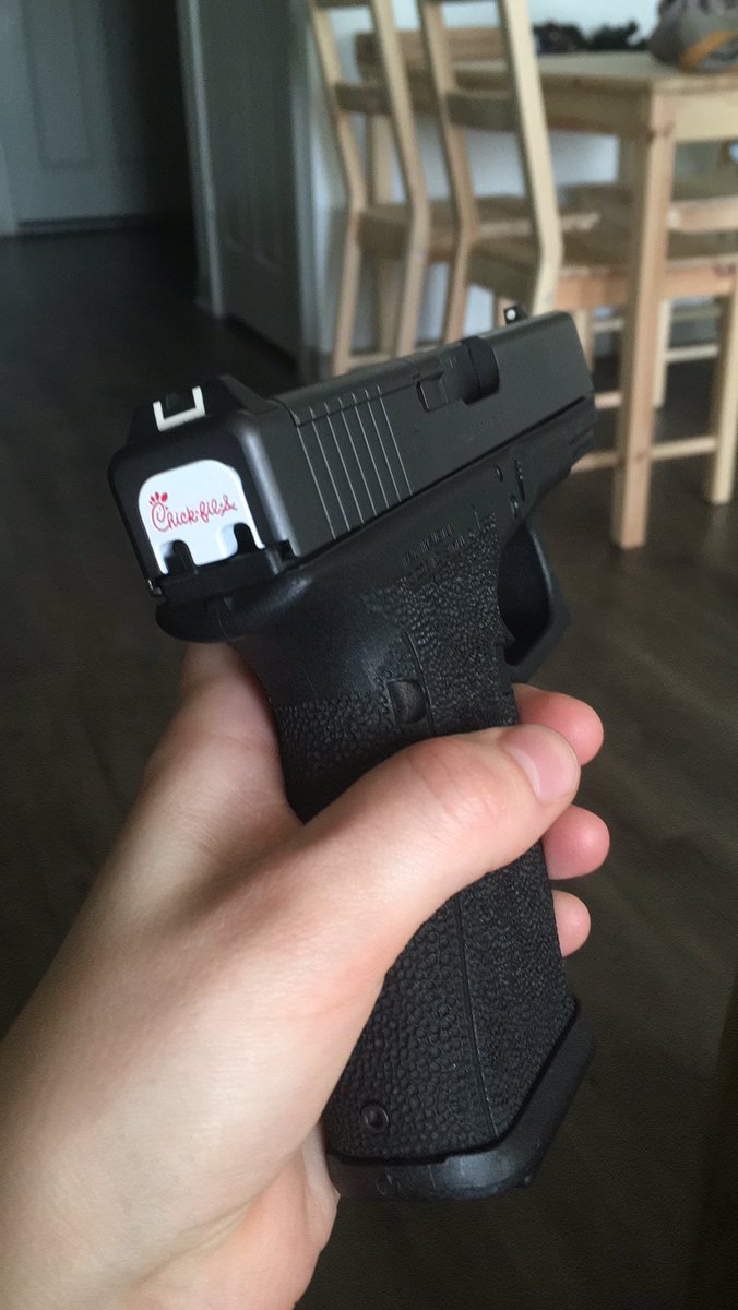 lil_stye's tweet photo. This is what they use to kill the chickens with 🥺 https://t.co/uBUnK6M77Q