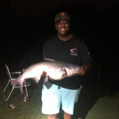 HollidayWae's tweet photo. #NewProfilePic #catfishing #fishing #TNriver https://t.co/jFn7K4Zzqk