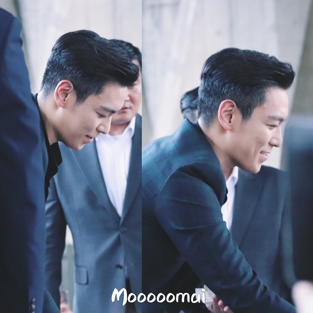 yangjinman0819's tweet photo. #LongTimeNoSeeTOP 

TOP had secret fanmeeting with only his fans. However, K-media keeps publishing article that TOP just went home by ignoring fans waiting for him for 2 days. It  is not true..
TOP only skipped angry K-media not us..

#BIGBANG #TOP #VIP #YG https://t.co/Kf79BzHayJ