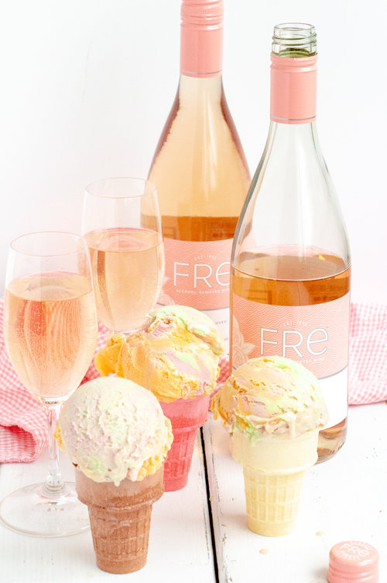 Hot days like today call for Rosè and ice cream. What’s your favorite summer wine pairing? 🍦