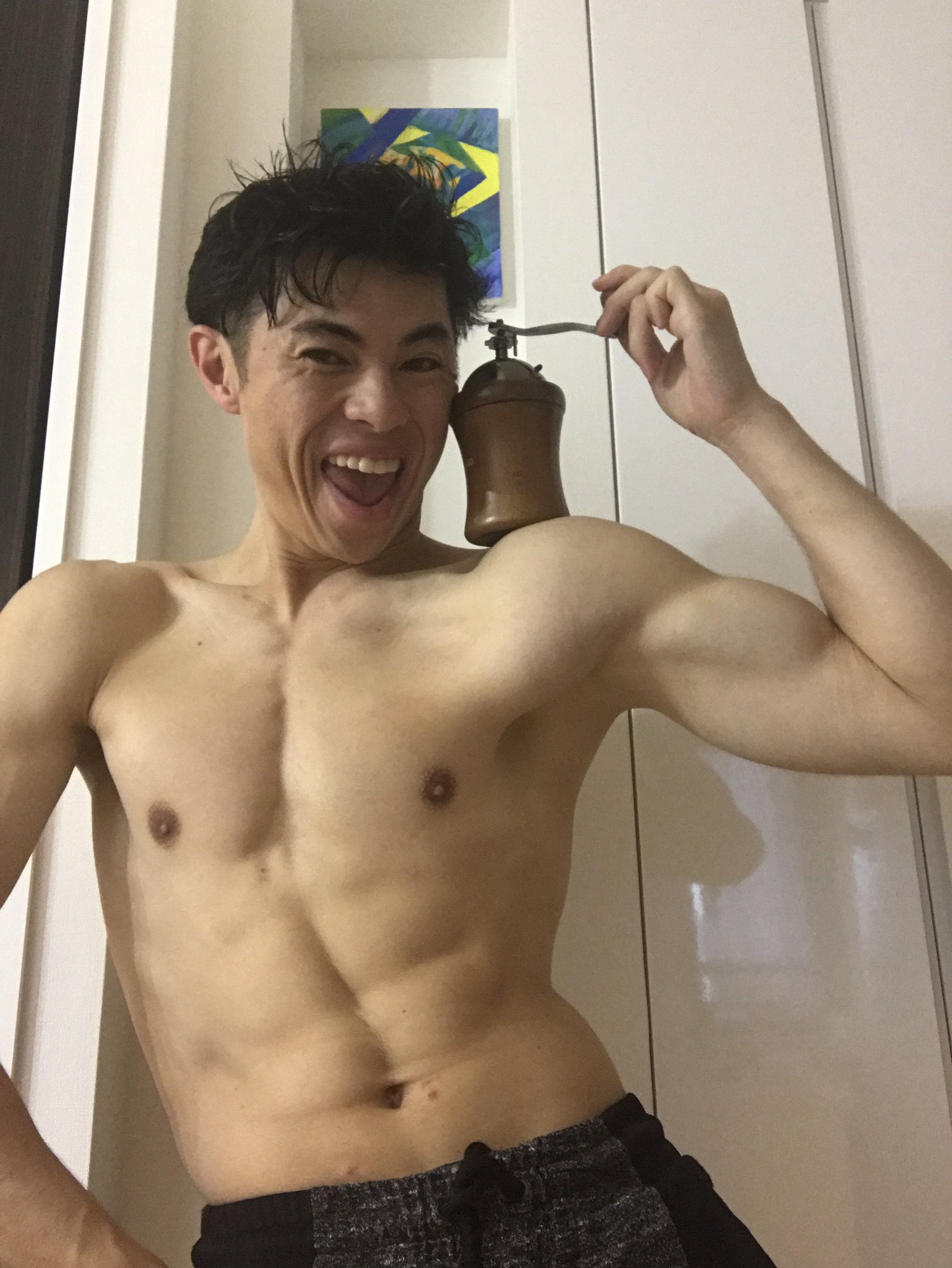 இல 小島よしお おはピーヤ 良いネタが浮かびますよーに 今日も元気にモリモリバッコーン Twitter