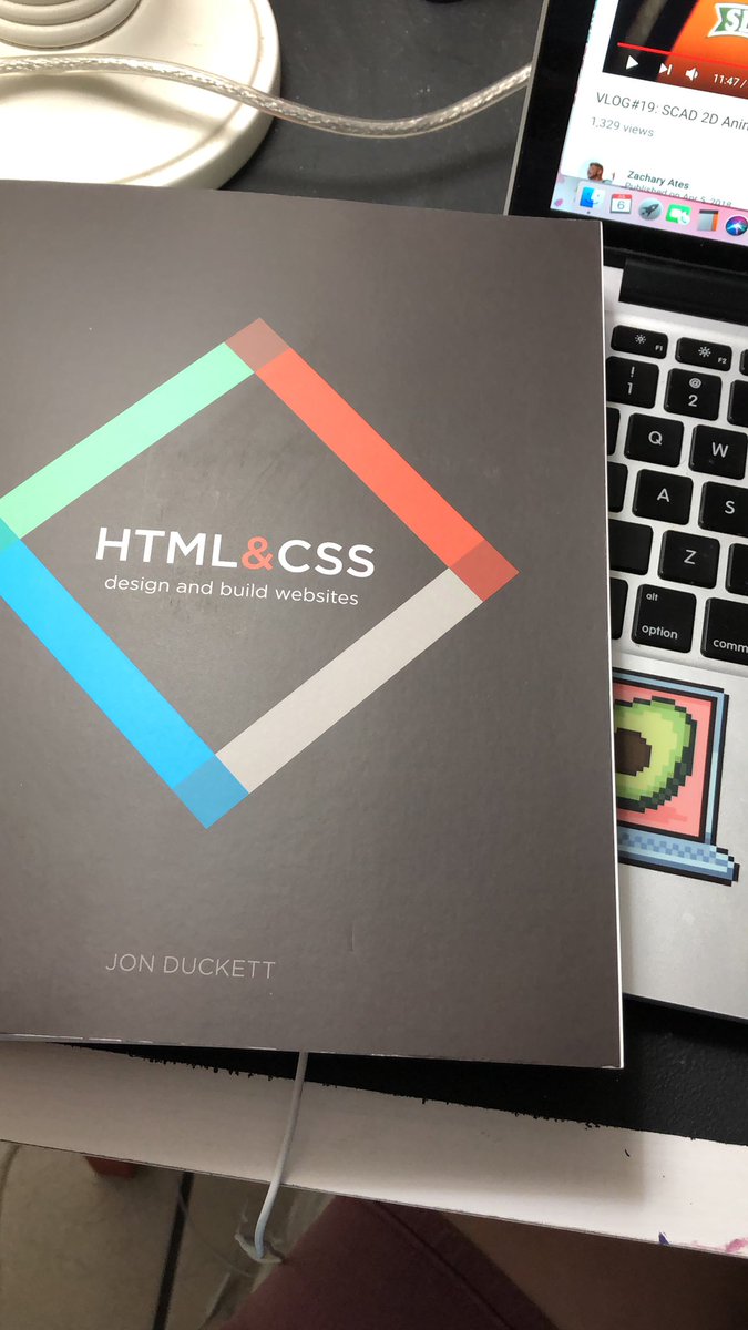 GoodsteinSaskia's tweet photo. My book came in 😍 it’s so beautiful #html&css #jonbuckett @JonDuckett #design #buildwebsites #codingbook #100DaysOfCode https://t.co/JUBAgrX2ke