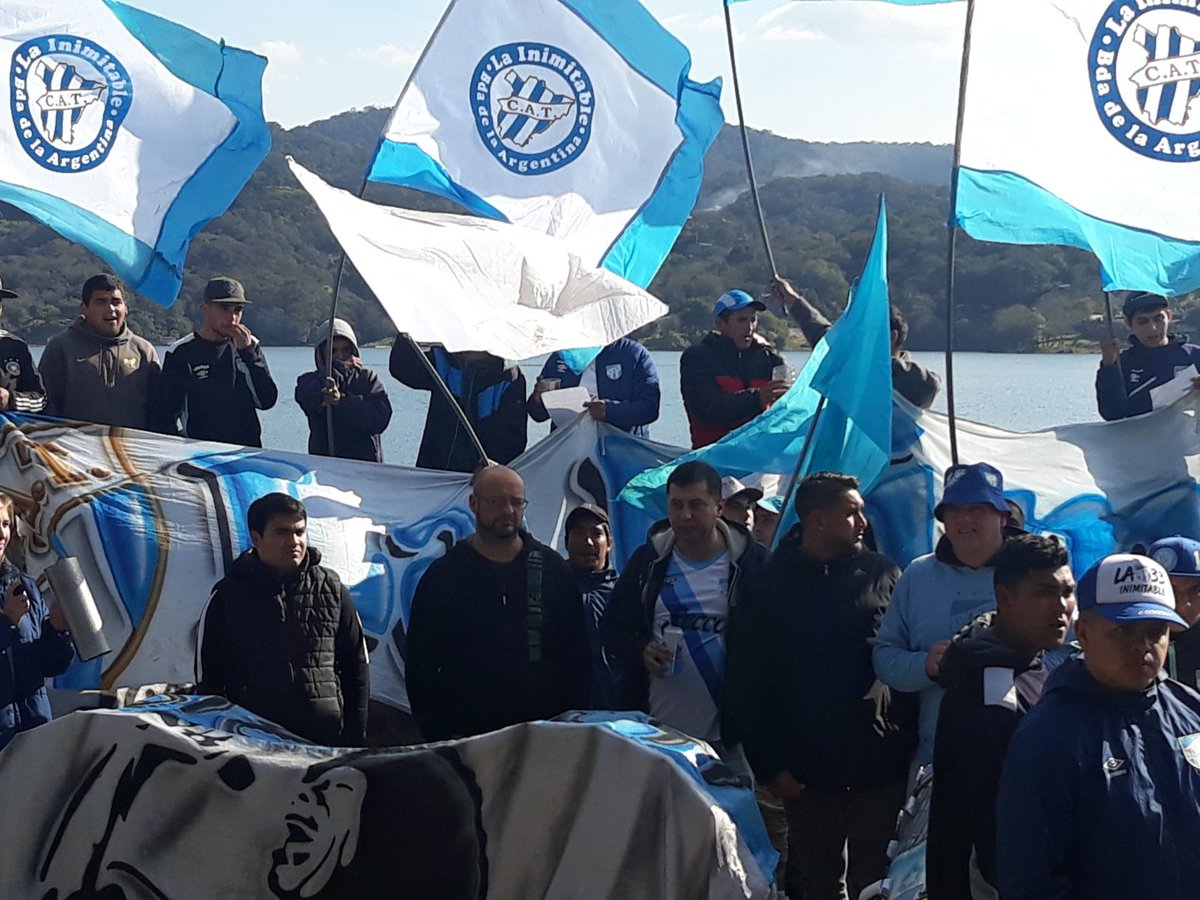 PUCAT15's tweet photo. #Institucional: [La Inimitable] Vídeo Clip |

Si nos pone a pesar lo que genera #AtléticoTucumán en la gente no tenemos muchas palabras ☟☟☟

https://t.co/x0s08xxkRY

📸: Maira Gramajo
📝: Enrique Figueroa 

#LaInimitable 💪⚽🎵🎶 https://t.co/dGtGI0COvT