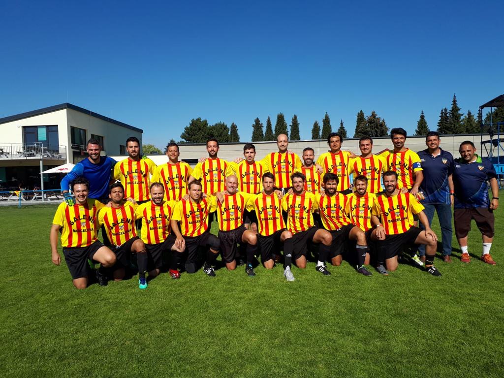 Galens Barcelona (@galensbarcelona) on Twitter photo La sel•lecció catalana de metges (Galens Barcelona) ha guanyat la medalla de bronze, consagrant-se com a la tercera millor sel•lecció de metges a nivell mundial. Torneig disputat a Cancún, Mėxic.
<a href="/jaumepadros/">Jaume Padrós</a> <a href="/COMBarcelona/">Col·legi Metges BCN</a> <a href="/KRLS/">krls.eth / Carles Puigdemont</a> La sel•lecció catalana de metges (Galens Barcelona) ha guanyat la medalla de bronze, consagrant-se com a la tercera millor sel•lecció de metges a nivell mundial. Torneig disputat a Cancún, Mėxic.
<a href="/jaumepadros/">Jaume Padrós</a> <a href="/COMBarcelona/">Col·legi Metges BCN</a> <a href="/KRLS/">krls.eth / Carles Puigdemont</a>