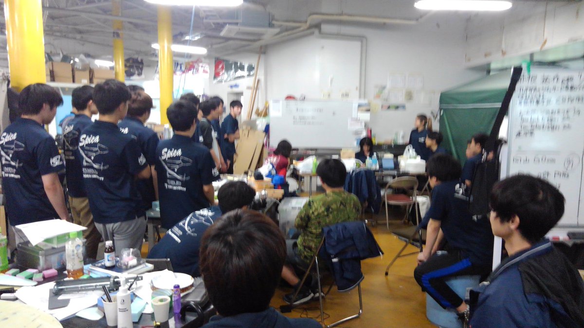 TUMPAbirdman's tweet image. 昨日の14時頃、第15回テストフライトからチームが作業場に帰ってきました！

今回は鳥人間コンテストに向けて最後のテストフライトとなりましたが、まだ改善できる点はありそうですφ(･ω･｀)ﾒﾓﾒﾓ

では、お疲れ様でした！
8日㈪からは押し出し練習が早朝からあります！頑張りましょう！
( *˙0˙*)۶