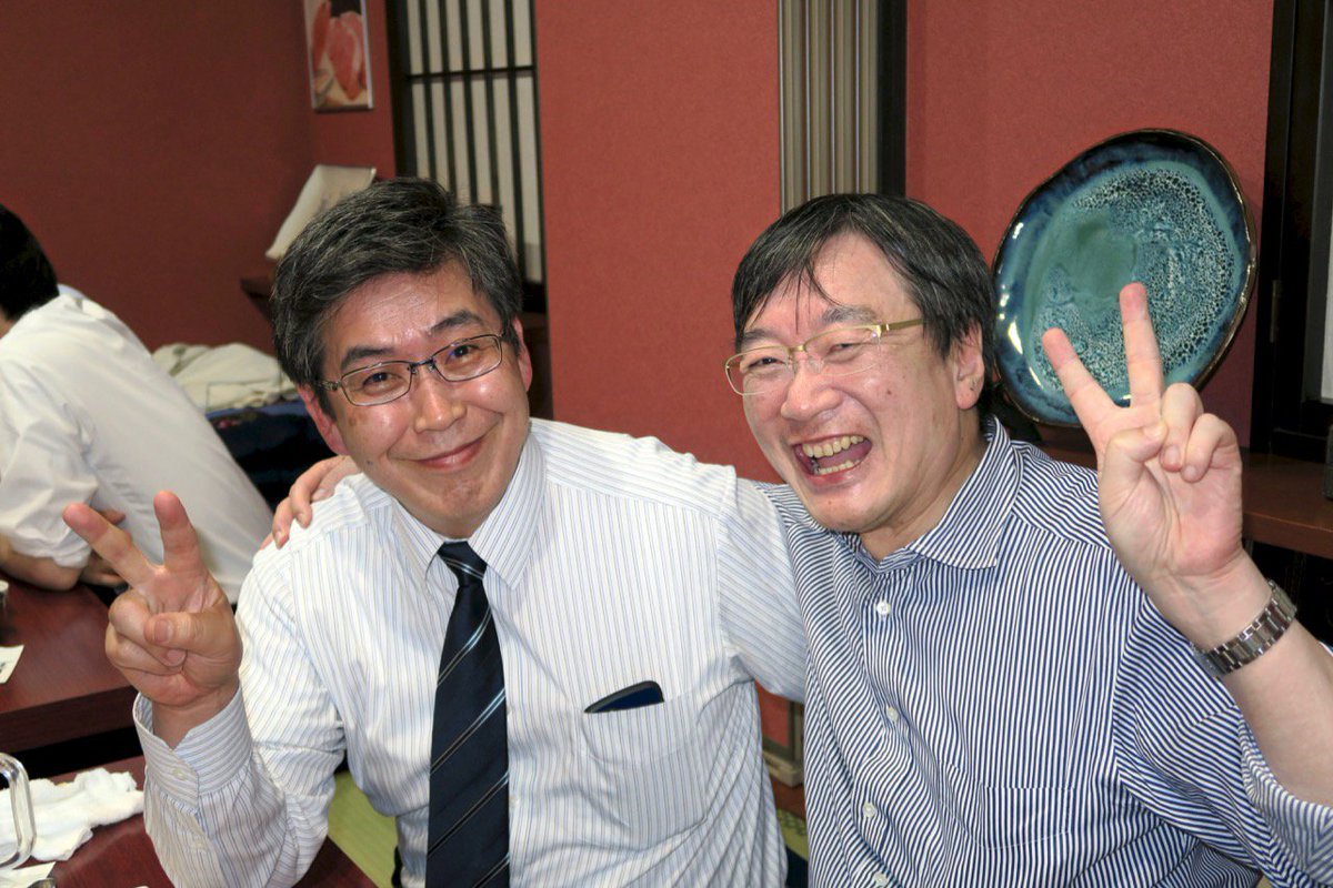 Boss 札幌医科大学の高橋弘毅教授と 高橋先生はお若い時に旭川赤十字病院で勤務されました この日は旭川日赤の先生方との親睦会でした