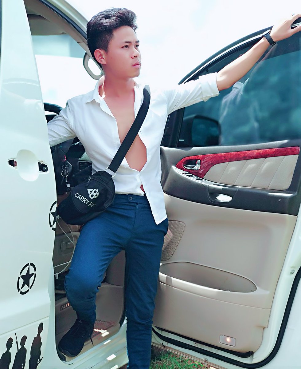 moon_aik's tweet photo. အခ်စ္​စကားဆိုခ်င္​ရင္​
    Cbထဲႂကြပါ❤😍 https://t.co/wFXp7rDaIY