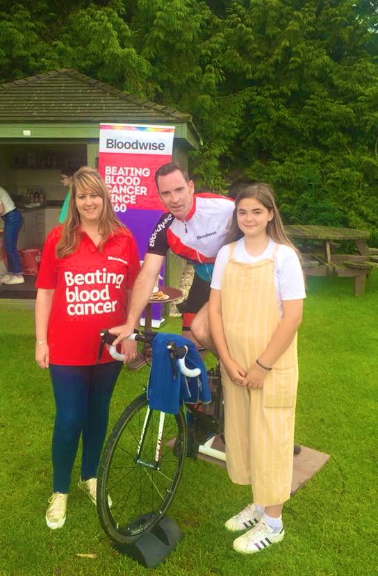 AnnaResearchRep's tweet photo. We raised a fantastic £542 yesterday (or Lee did as he was the one cycling 💯 miles 😁) we looked after the golfers ⛳️ with refreshments! Many thanks to @kpgcnews ⛳️ for supporting us👍🏻 @bloodwise_uk #bloodcancer #questforacure #CancerResearch https://t.co/1PdXhzvVrq