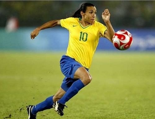 RevistaGM5's tweet photo. Las 5 leyendas del futbol femenil
Sigue leyendo, LINK ⬇
➡ https://t.co/xm8xNgLTK5 ⬅⚽🤾♀
GM5: "El balompié femenino se ha desarrollado a pasos agigantados.". @StrendusOficial @AnotherCo #AdrenalinaQueSíNecesitas #FelizMiércoles WhatsApp, #fakebookdown #SIGUEMEYTESIGO https://t.co/9gGuJUccbk