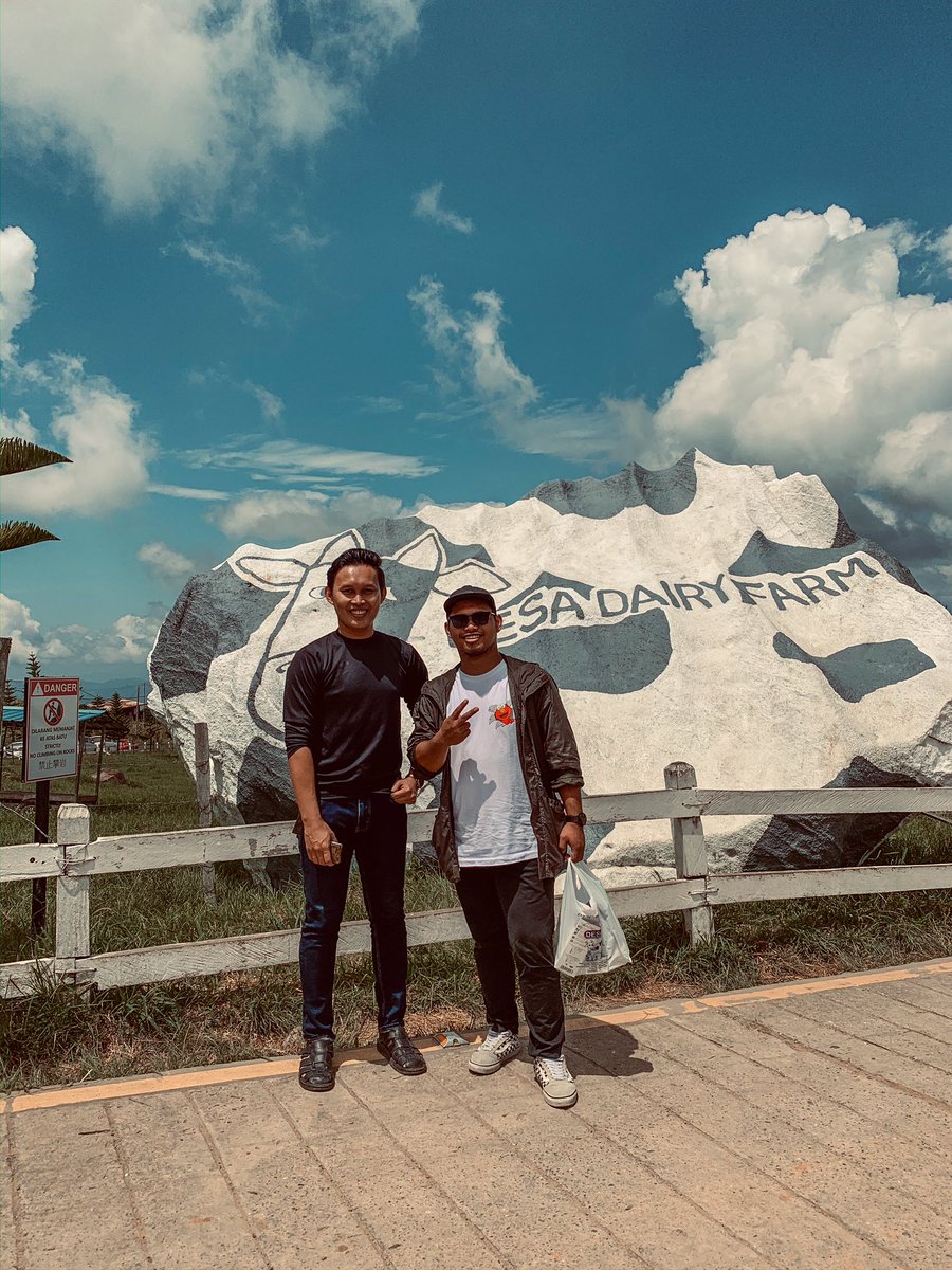 ikhwanaznlazmn's tweet image. Thank you @hafizhasry bawak jalan jalan. Next trip kita pergi menggatal pulak #bebeh