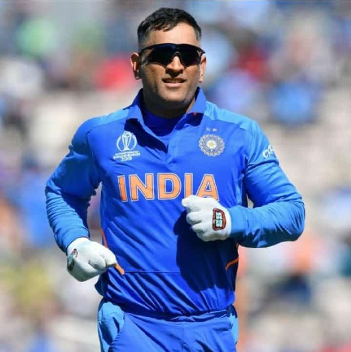 #HappyBirthdayMSDhoni You Are The Best Thing Happened To #indiancricket !! Loads And Loads Of Love <a href="/msdhoni/">Mahendra Singh Dhoni</a> 💘