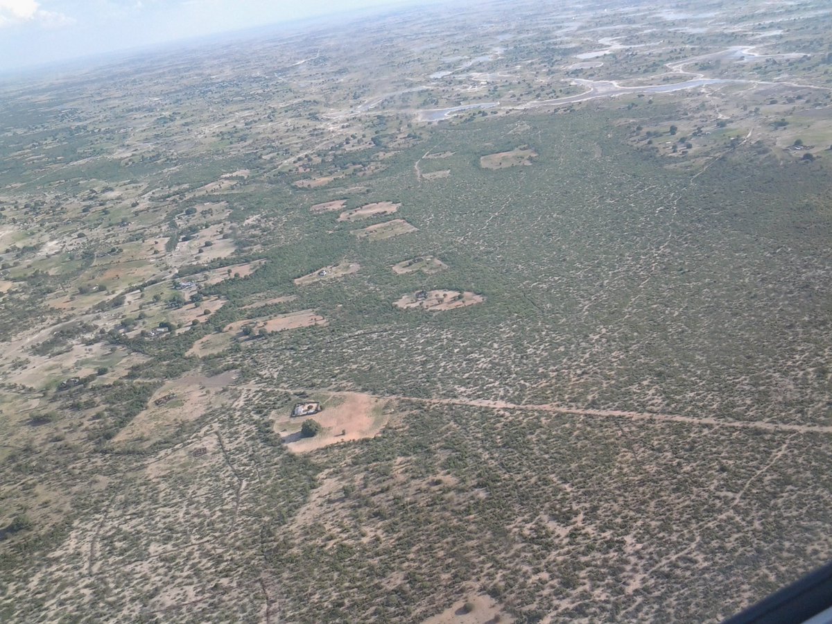kangongo_paul's tweet photo. what's wrong with taking a flight to the north (Kowambo) https://t.co/muXbFhhtv2