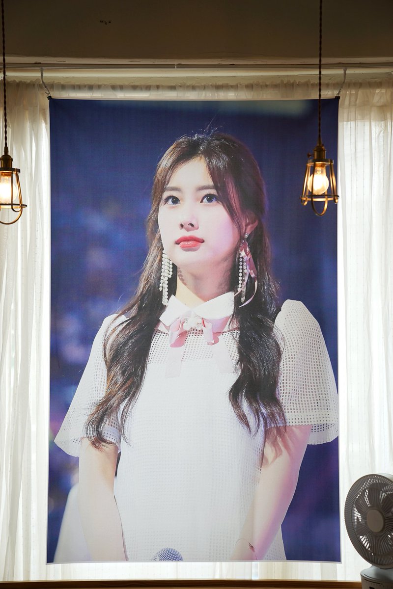cafenoah87's tweet photo. 오늘 7시5분 혜원시에 추첨 나눔할 대형한수막 입니다!!😍
#아이즈원 #강혜원 #IZONE
#HAPPY_HYEWON_DAY
#혜원아_생일축하해_사랑해
#Saranghyewonday
#Lovehyewonday
◡̈
#강혜원캔음료 #혜원캔
#대관 #카페대관
#컵홀더 #컵홀더이벤트
#캔음료 #캔음료이벤트 https://t.co/EPknWY8cC5