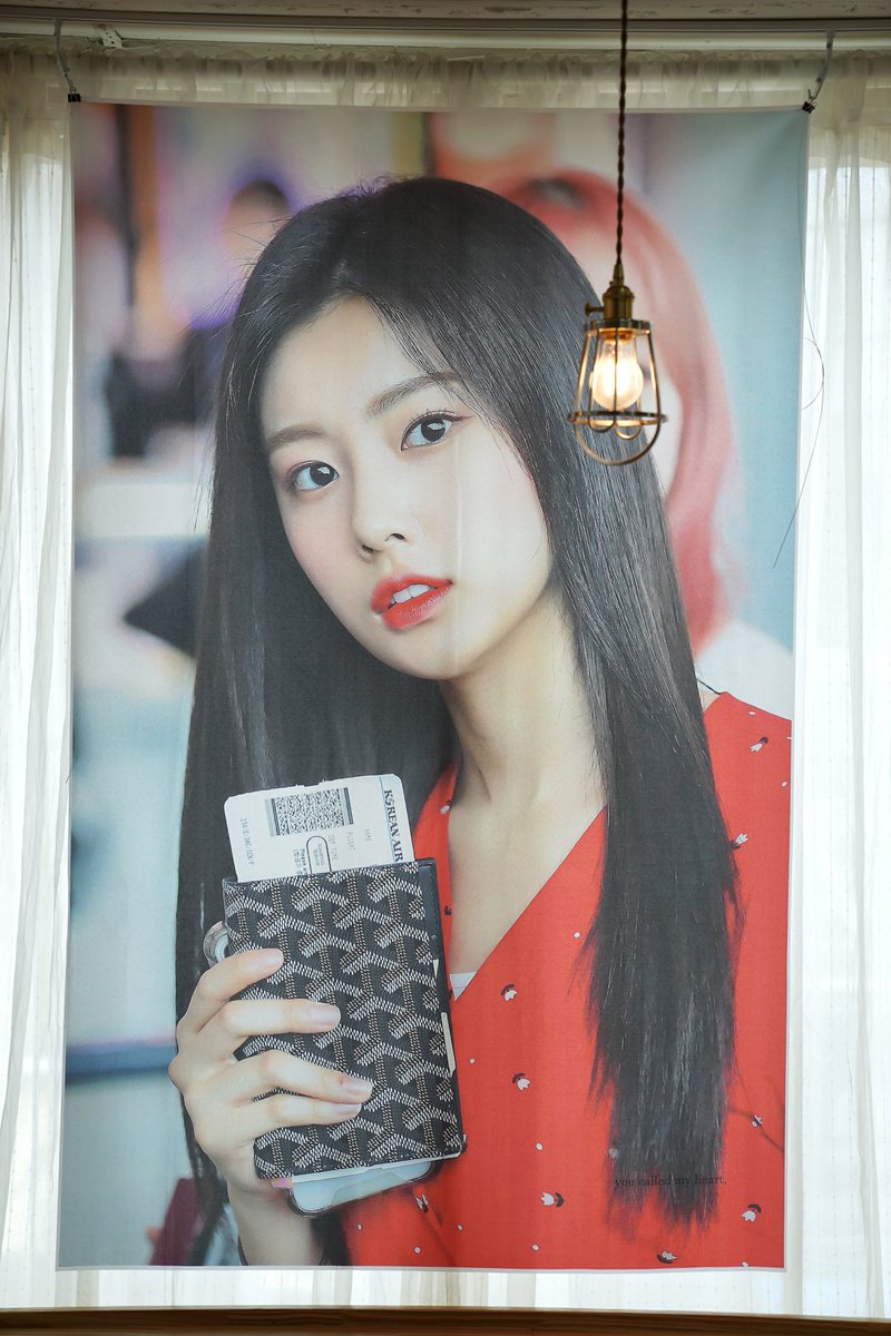 cafenoah87's tweet photo. 오늘 7시5분 혜원시에 추첨 나눔할 대형한수막 입니다!!😍
#아이즈원 #강혜원 #IZONE
#HAPPY_HYEWON_DAY
#혜원아_생일축하해_사랑해
#Saranghyewonday
#Lovehyewonday
◡̈
#강혜원캔음료 #혜원캔
#대관 #카페대관
#컵홀더 #컵홀더이벤트
#캔음료 #캔음료이벤트 https://t.co/EPknWY8cC5