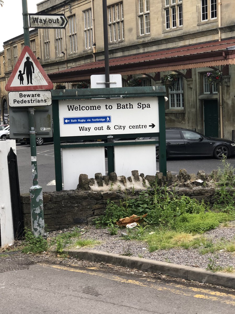 kelhutch17's tweet image. Made it to Bath! #HackingWithSwiftLive 🙌🏻