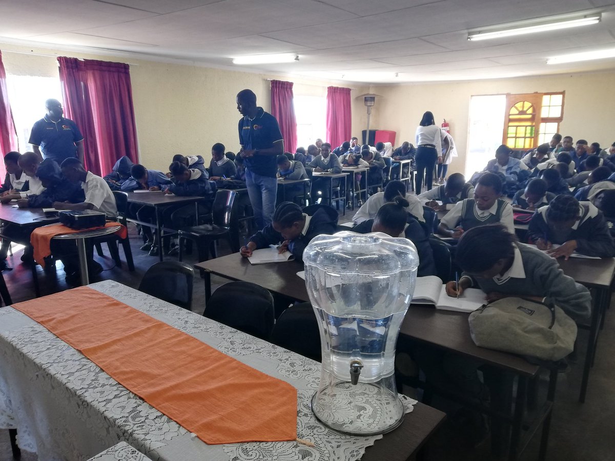 Teasterlprogram's tweet image. Day 1: Pre-tests written
Learner have arrived at Lapa Lodge and conference centre. These are Grade 09-11 learners. We removed Grade 12s from our annual camp program.

#teasterlcamp2019 
#authenticcareercamp 
#AuthenticCareerguidance 
#ruralschoolsdevelopment