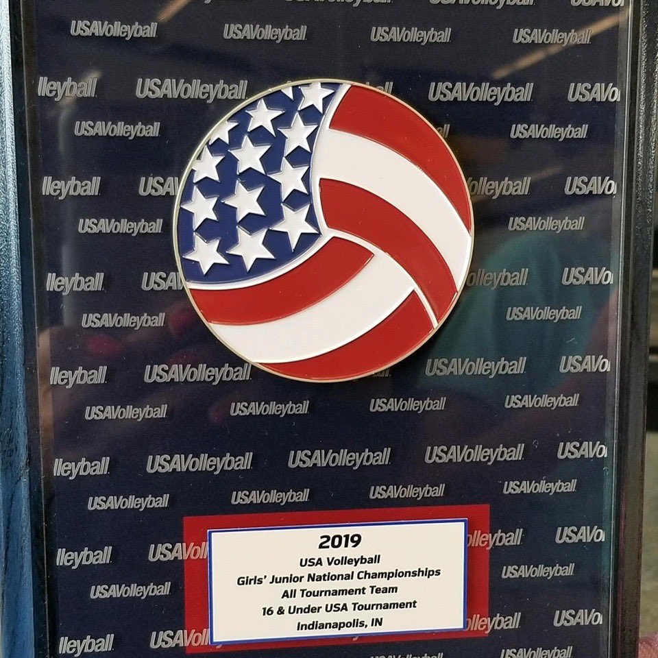 cluboneaz's tweet photo. #COVshoutout to Peyton Glover and Christina Kuras on their All Tournament Team selection at the USAV National Championships! #COV16Platinum finished 5th overall! Congratulations! So proud!! #COVRepresent @prepvolleyball @usavolleyball @usavaz https://t.co/VJffJoYG32