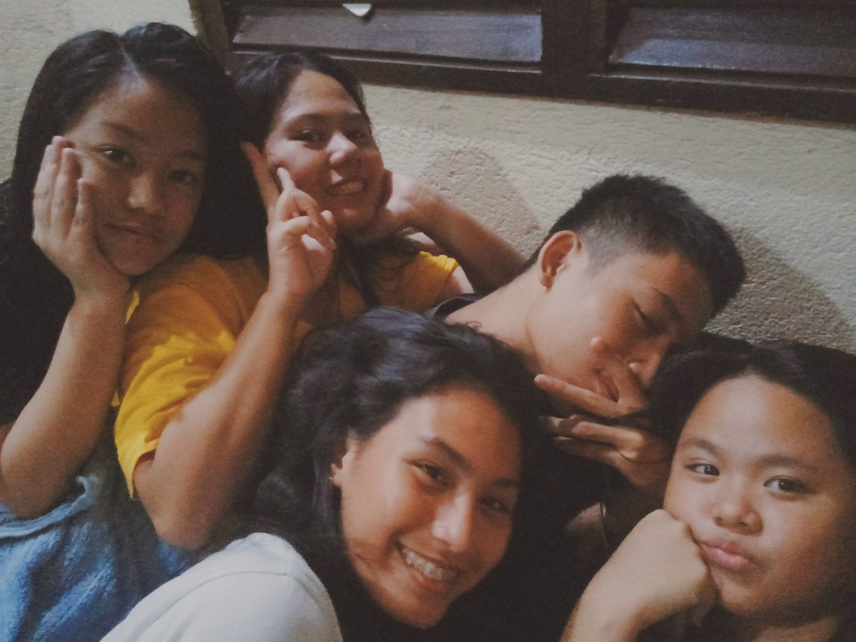 albinnyxx's tweet photo. ๐ฉ funny friday x stressing saturday x serene sunday @ jel's crib ๐
#accountingislayf #firsthomebond #firstovernight #g12duties ๐ https://t.co/rcD7R76EM4