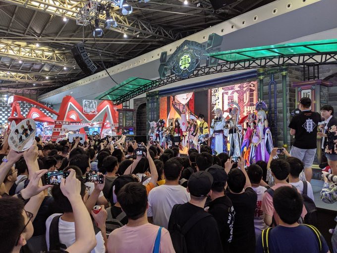 Twitterのコスプレ画像16