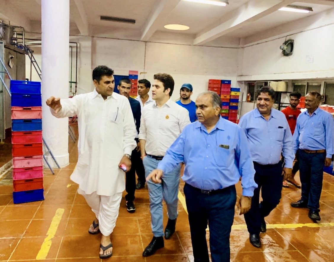 RamlaljatINC's tweet photo. Visited Saras Dairy plant with Athar Aamir Khan, IAS. https://t.co/EumvMgrGpe