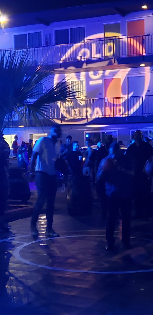 vegasversary's tweet photo. Hey, @JackDaniels_US!!! Thanks for inviting @vegasversary to the party! We had a good time! Great drinks! @ALLAN_HOUSTON of the @nyknicks was there!
This is why we love @Vegas! You never know who's going to be where doing what.
#HouseNo7 @TBHotelVegas @DTLVAlliance https://t.co/3OlJQhVn75