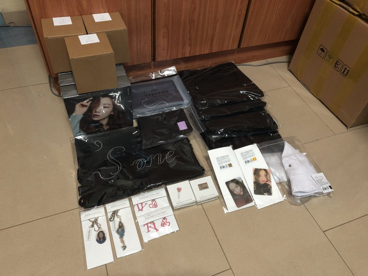 GGGoods's tweet image. Taeyeon 's... one official concert goods