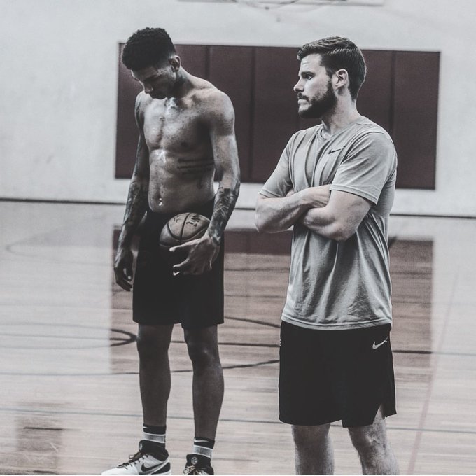 👀🔜🏀🔥 https://t.co/p6r1L68QZi<a href="/tag/newprofilepic"class="tags"><span>#newprofilepic</span></a>