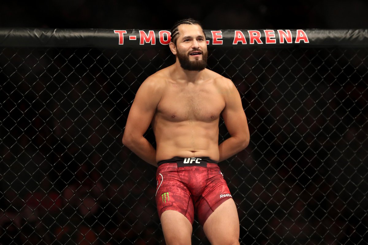 Ufc On Bt Sport On Twitter Practices The Flying Knee Pre Fight Starts The Fight With His Hands Behind His Back Kos Ben Askren In Five Seconds Jorge Masvidal Is