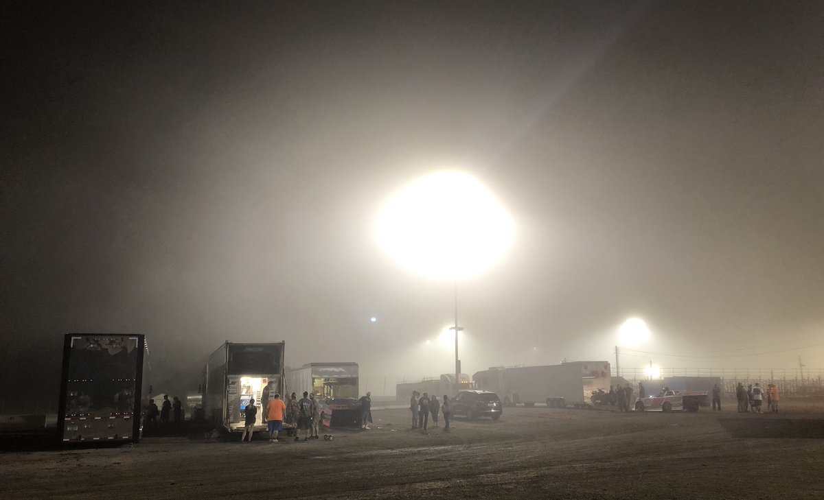 MrAddicted2Dirt's tweet photo. Well they got the show in. 2:25am and as the fog rolls into @PortRoyalSpdway the last teams are loading up to head home. #PASpeedweek2019 is in the books and it was a great one. https://t.co/37UgLUa0Qp
