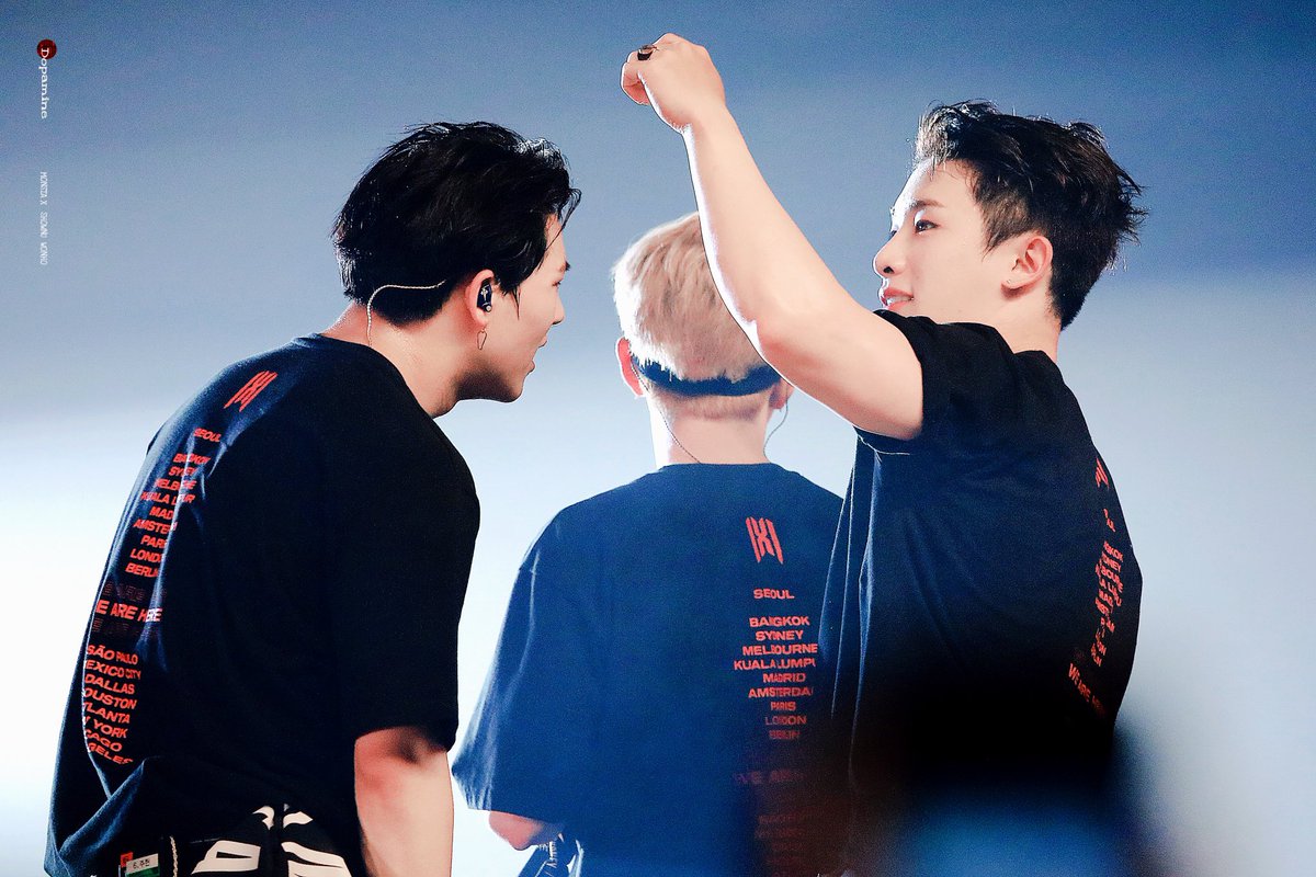 dopamine514's tweet photo. 190601 WE ARE HERE IN BKK 
#원호 #WONHO #주헌 #JOOHONEY
 #몬스타엑스 #MONSTA_X @OfficialMonstaX  🥰 https://t.co/NvVhMqyjwr