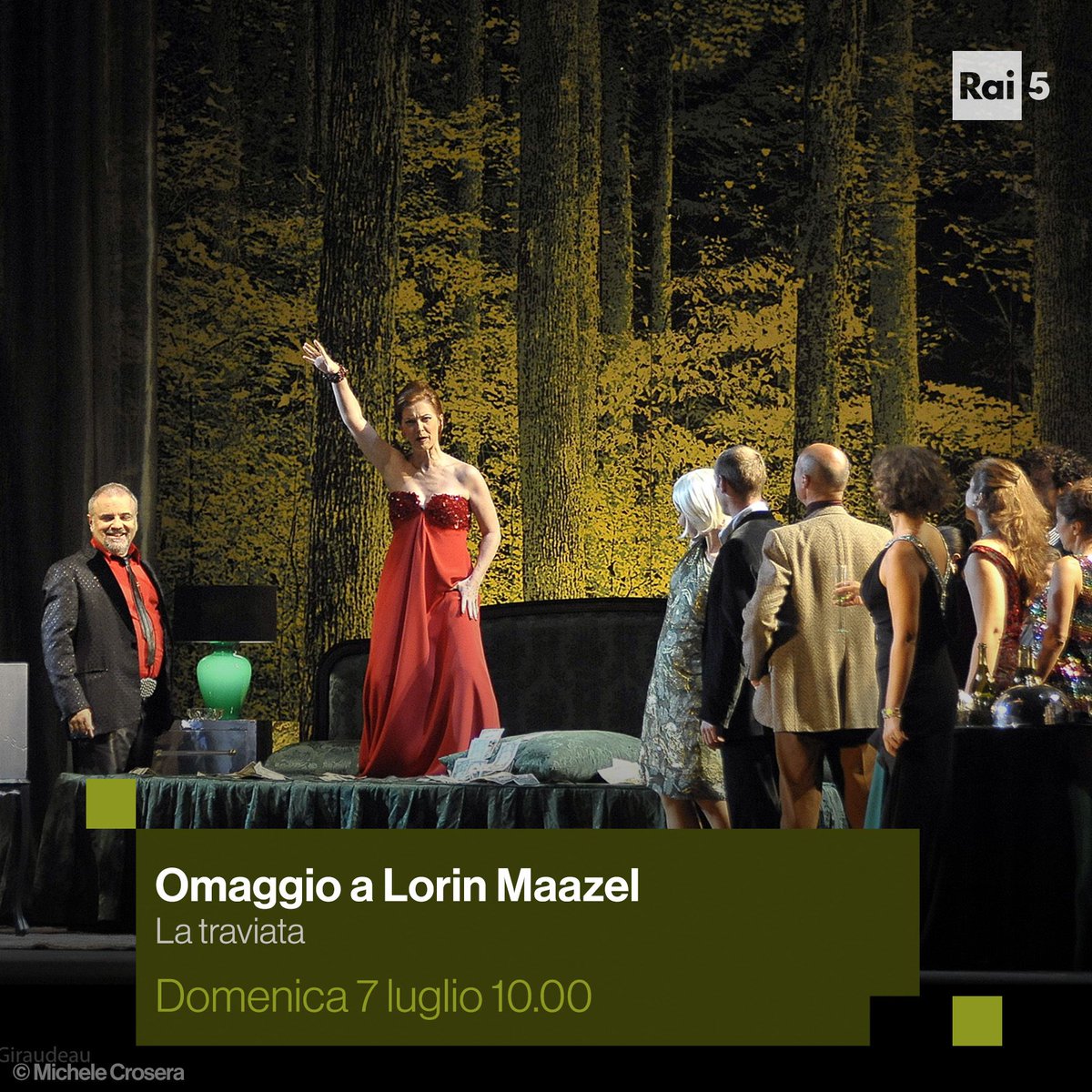 Per lo spazio #Domenicaallopera due appuntamenti con opere dirette da Lorin Maazel. Si comincia oggi alle 10.00 con “La traviata” in scena nel 2004 al @teatrolafenice di Venezia, con la regia di Robert Carsen.