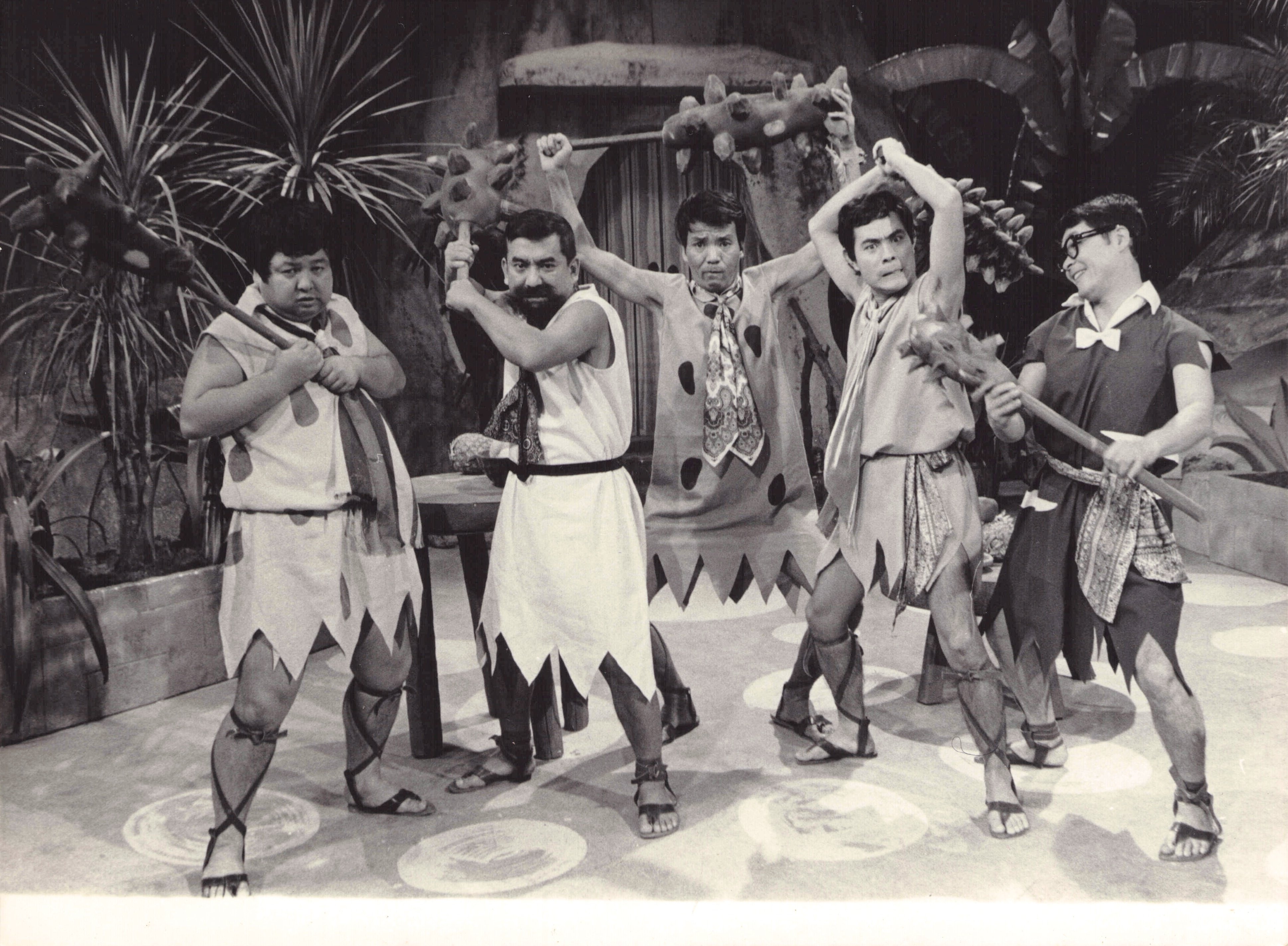 萬象アカネ レトロ Taka3147taka M8yuwt53q2rbyjb 原始 人バージョンもどうぞ ドリフの紀元前100万年 1971年 1940年のアメリカ映画 紀元前百万年 がモデルか と思いきや 内容は もしも原始時代にサラリーマンがいたら という もしもシリーズ