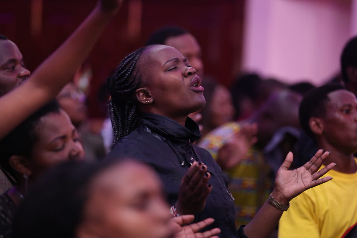 RevKathyKiuna's tweet photo. Be exalted now in the heavens,
As Your glory fills this place,
You alone deserve our praise,
You're the name above all names,
Be exalted now in the heavens,
As Your glory fills this place,
You alone deserve our praise,
You're the name above all names.

#WordFest2019 https://t.co/9MH8qAqgyv