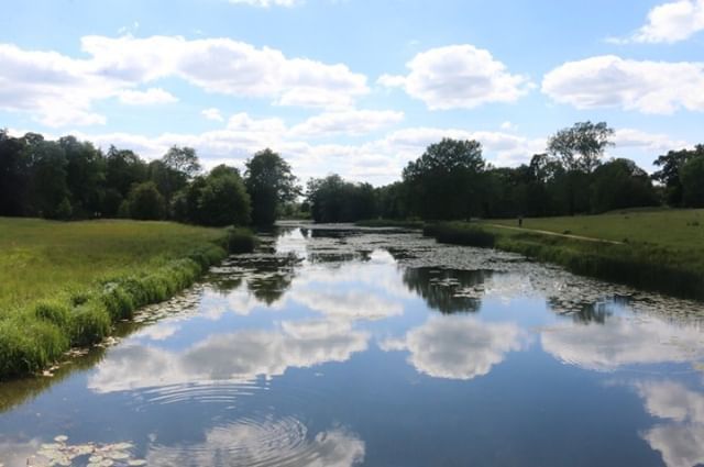 minnowmep's tweet photo. A little #reflection -
#mysundayphoto #silentsunday #sundaysnap #mysundaysnapshot
#Ukparentbloggers #snaphappybritmums #highlightsofhappy #outdoorsandhappy #myfamilyadventures #capturingtheday #lovelifeoutside #moretoexploreoutdoors
#dearestvie… https://t.co/dsKCT02249 https://t.co/4QmZO8VlSH