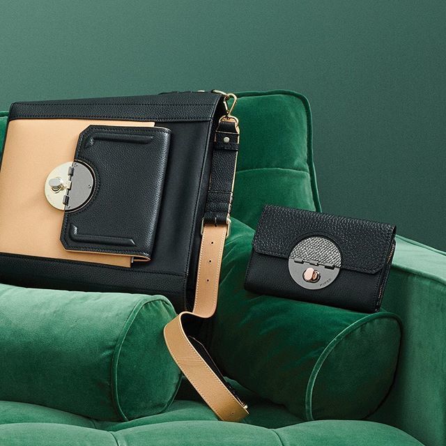 An icon returns. We first introduced our Turnlock in 2008. After many evolutions and a slight hiatus, we have put a new twist on everybody’s favourite icon. Available online &amp; in-store now. #mimco ift.tt/2YCZECF