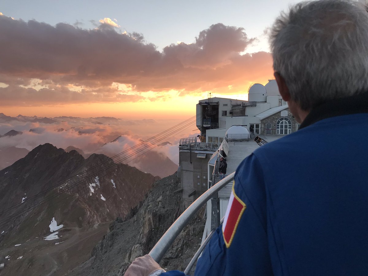 targostories's tweet photo. What an amazing weekend with @astro_JFrancois at @PicduMidi ! We’ve learned a lot on 🌍 and 💫, coming soon on TARGO. https://t.co/uaJYx8stGh