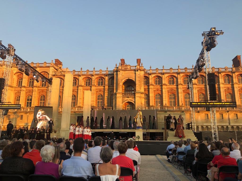 ADublanche's tweet photo. 🎵🎻Magnifique Tosca dans un décor rêvé: le château de @StGermainLaye.
Merci @Arnaud_Pericard, un grand plaisir avec @vpecresse et @iledefrance de financer ce bel événement.
#OperaEnPleinAir https://t.co/qS5vNzlGxm
